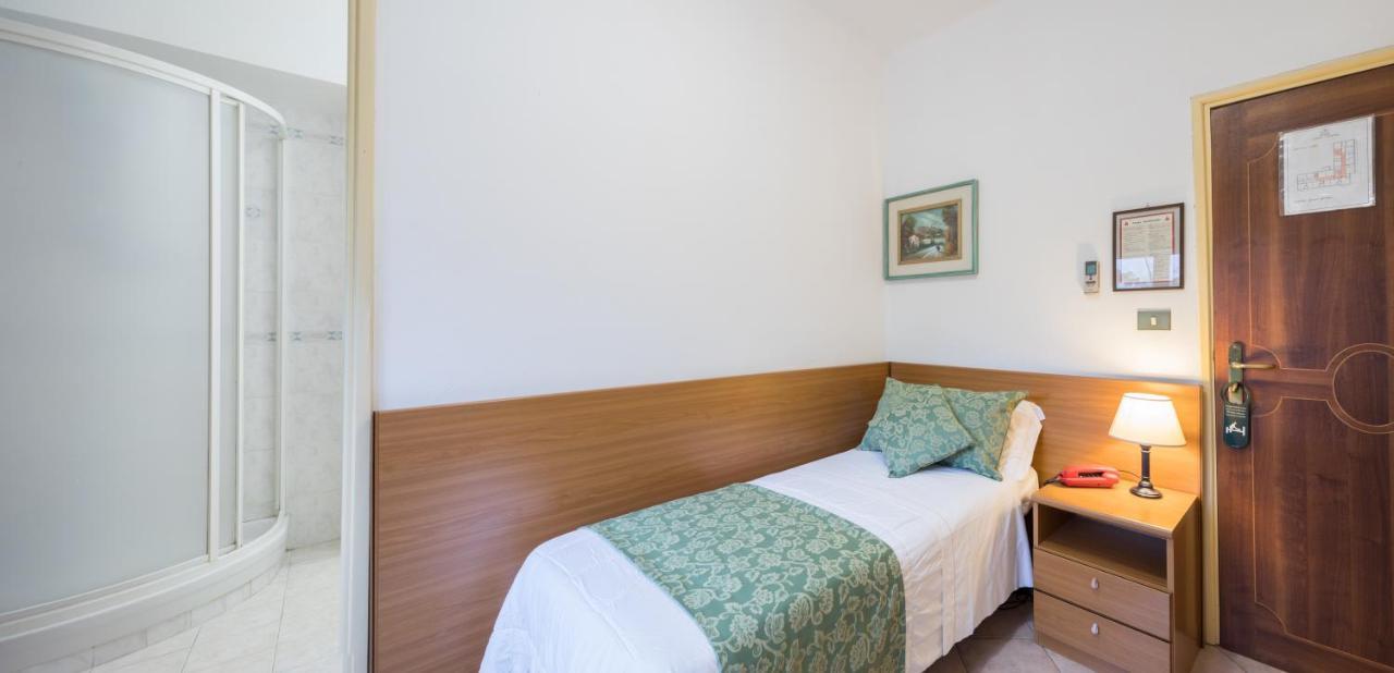 Hotel Astor Victoria Forte dei Marmi Extérieur photo